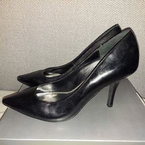 White house black market